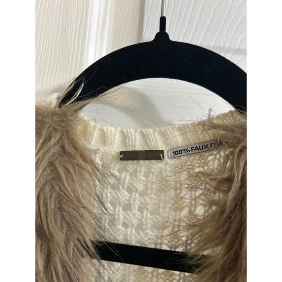 Poof Girls Faux Fur Vest Girls Sz 14 Sweater Knit Sleeveless Brown Cream Winter - Picture 3 of 4